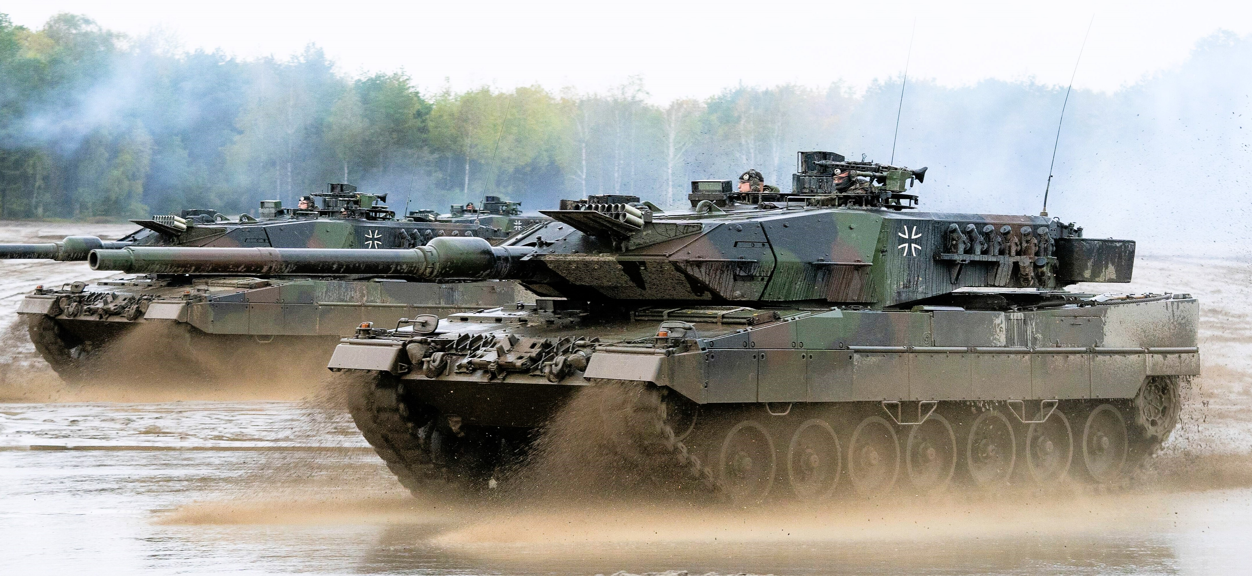 Erster Leopard-Panzer zerstört! Russen prahlen mit Foto-Beweis! Ist der erste NATO-Panzer vernichtet?