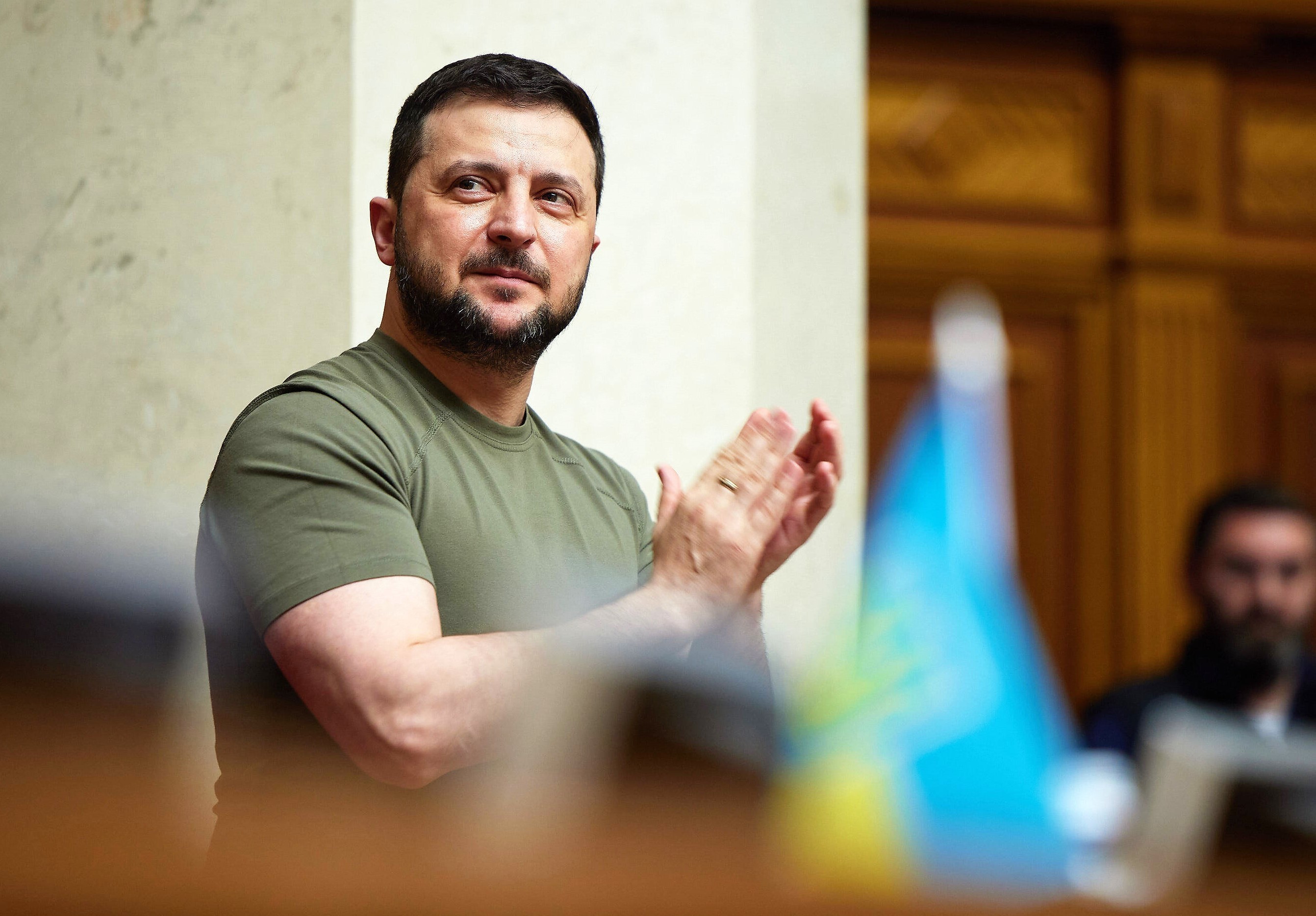 Eilmeldung! Frieden möglich! Ukrainischer Präsident Selenskyj deutet Verhandlungslösung für die Krim an!