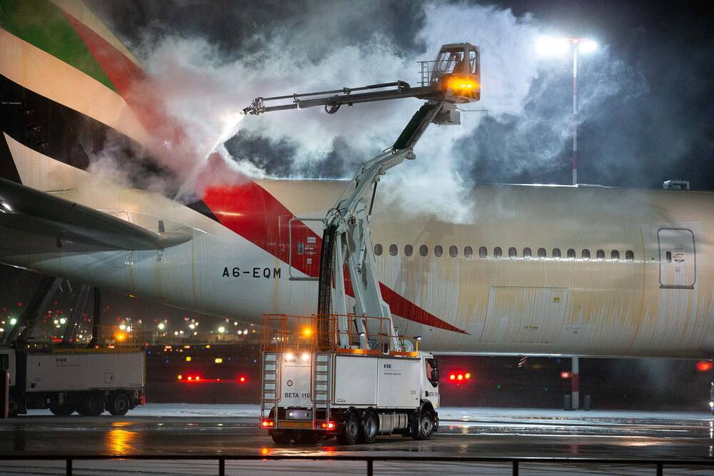 Airbus A 380 meldet Notfall über dem Atlantik! Zwischenfall mit hunderten Passagieren an Bord!