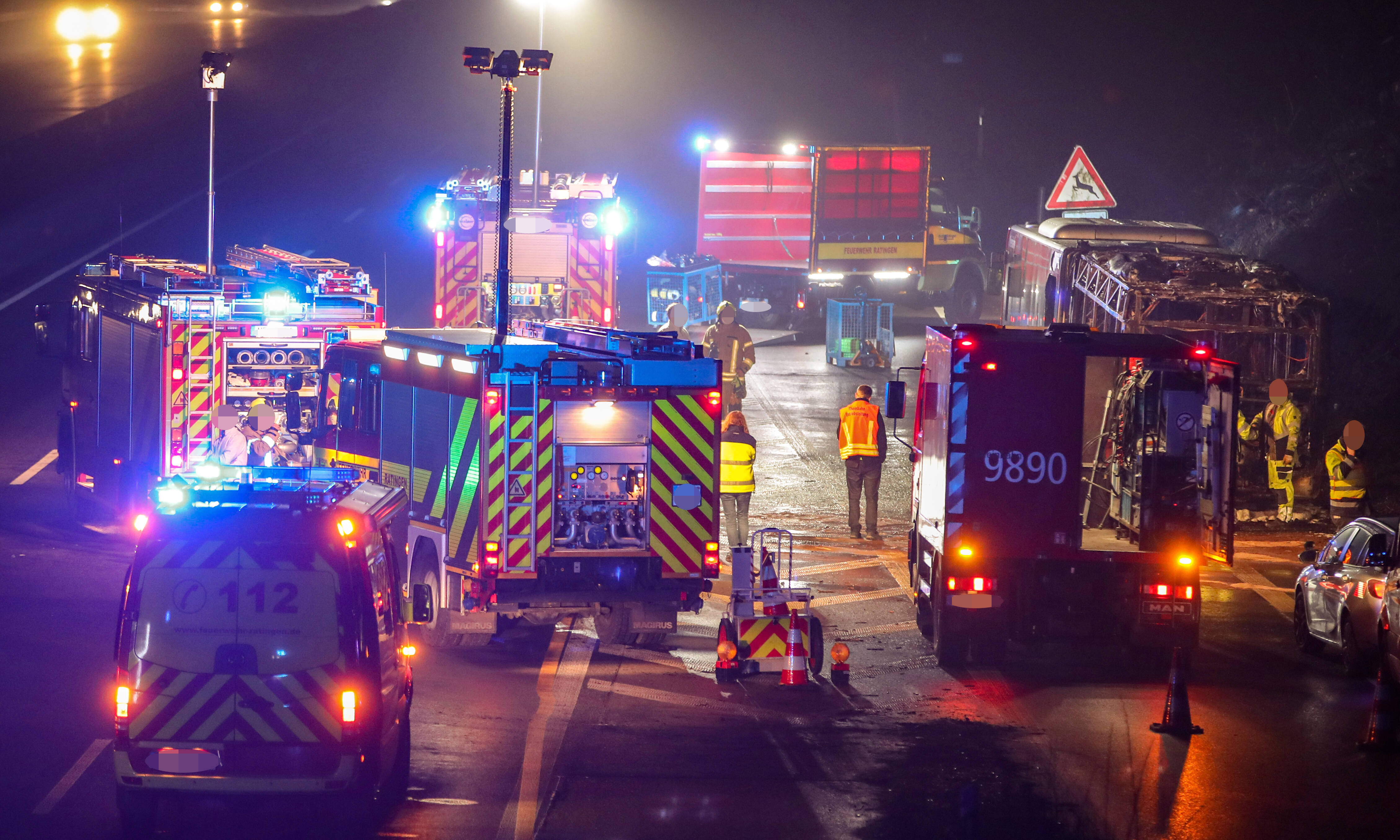 Deutsches Ehepaar stirbt bei Unfall auf Autobahn in Österreich - Rettungsgasse wurde blockiert!
